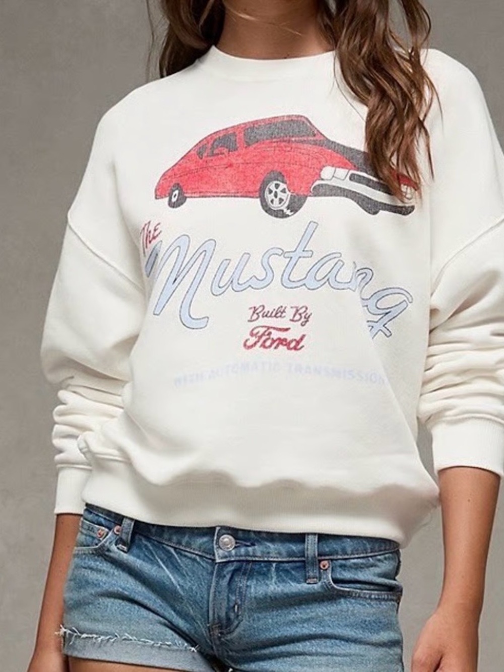 American Eagle classic Ford Mustang sweatshirt